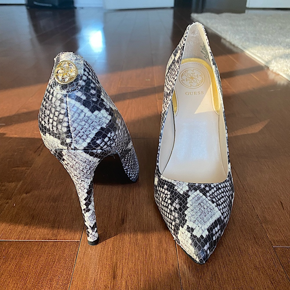 Guess new snakeskin heels pumps